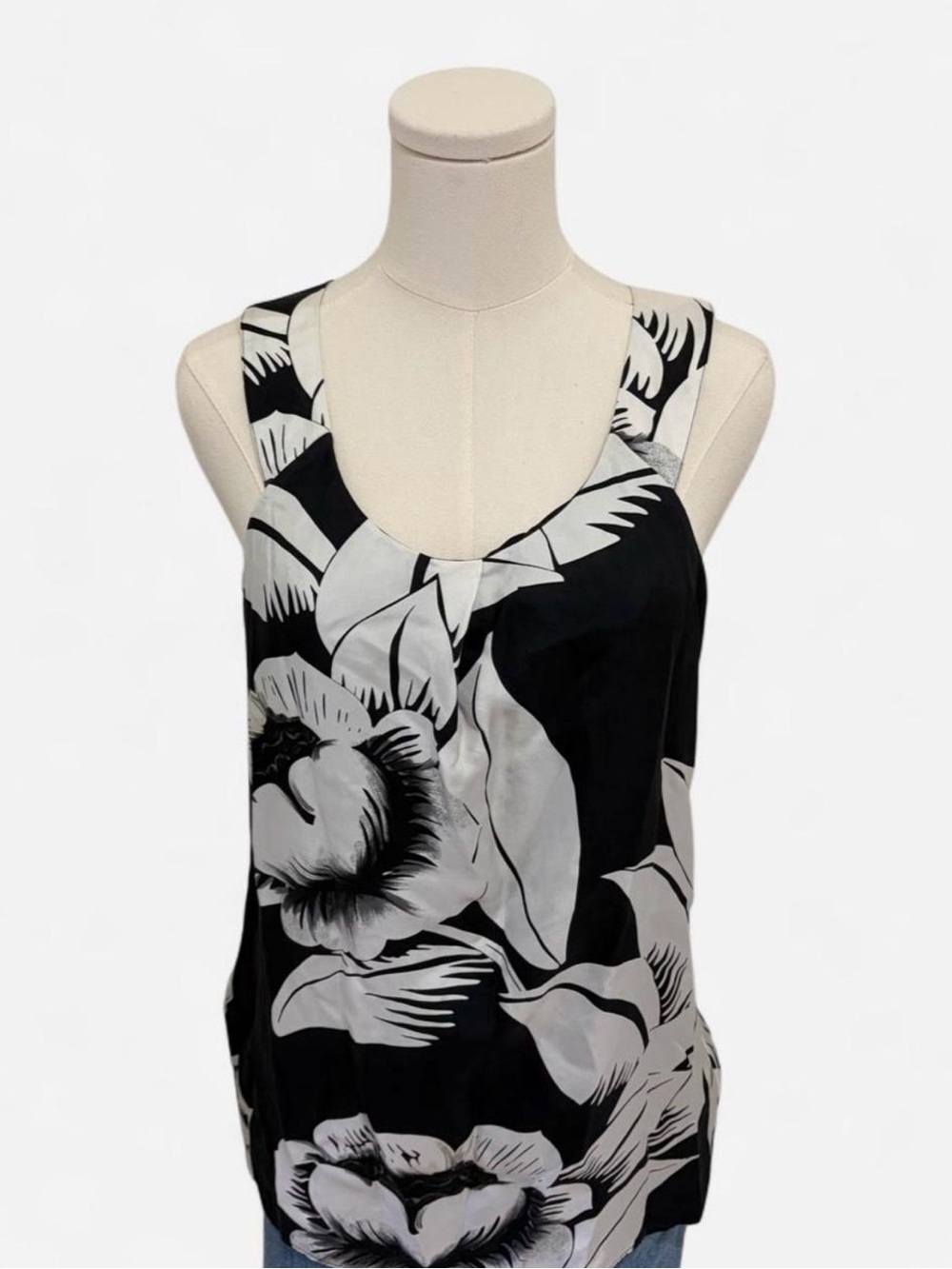 White House Black Market Black & White Silk Floral Scoop Tank